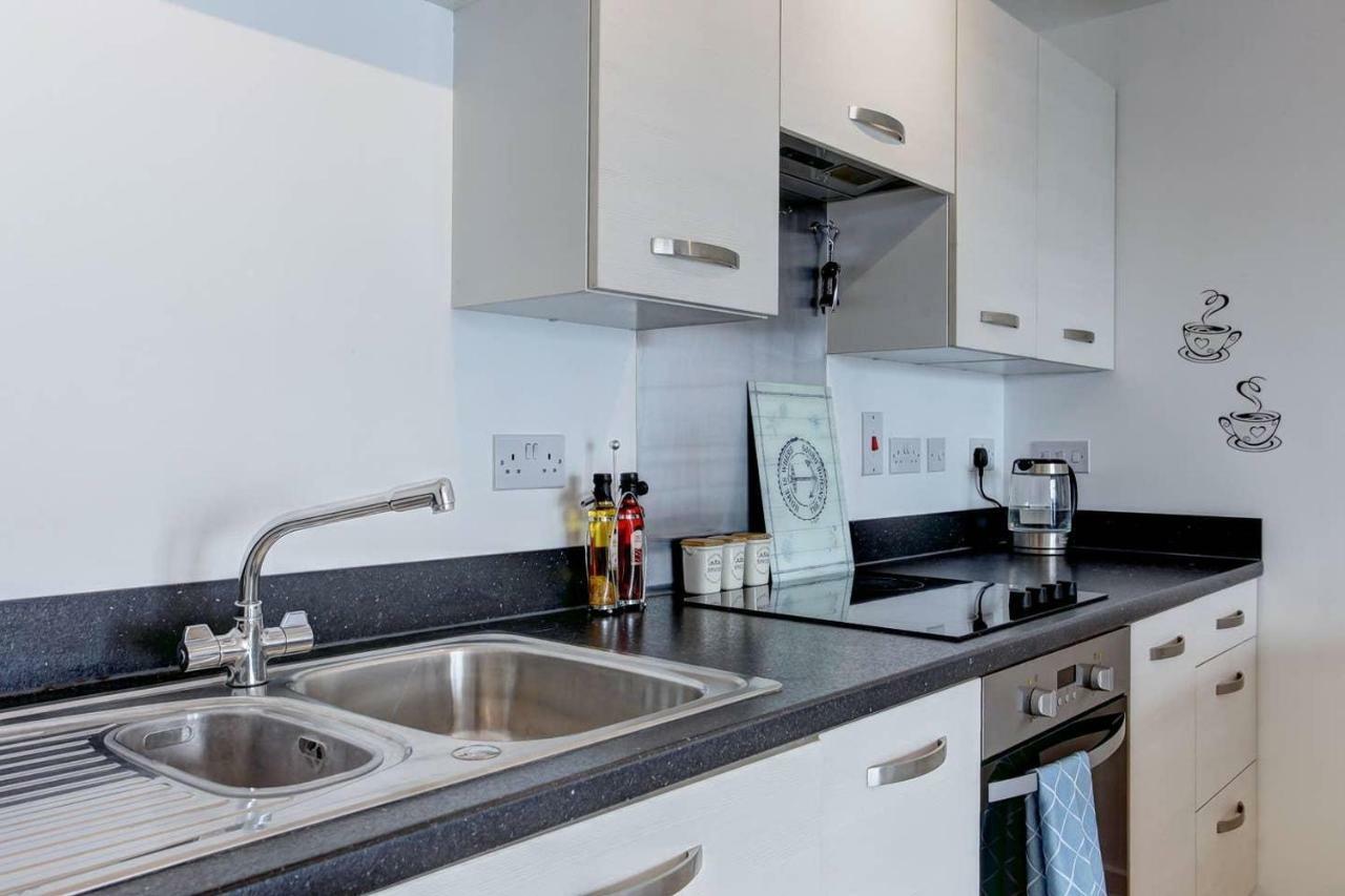 נורוויץ'' Newly Renovated Riverside Flat W/ Private Balcony מראה חיצוני תמונה